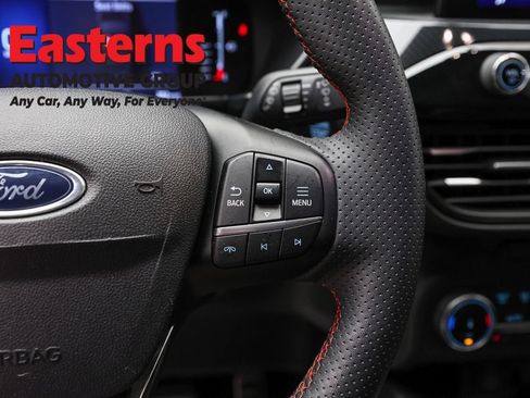 Used 2024 Ford Escape ST-Line AWD/4WD image 15