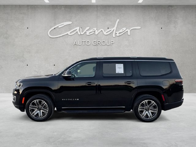 Used 2025 Jeep Wagoneer 4WD image 13