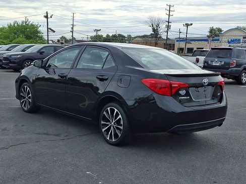 Used 2018 Toyota Corolla SE FWD image 4