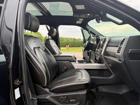 Used 2019 Ford F350 Platinum w/ Platinum Ultimate Package AWD/4WD image 20