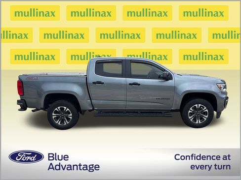 Used 2022 Chevrolet Colorado Z71 w/ Safety Package RWD image 2