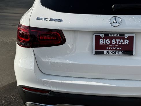 Used 2022 Mercedes-Benz GLC 300 image 11