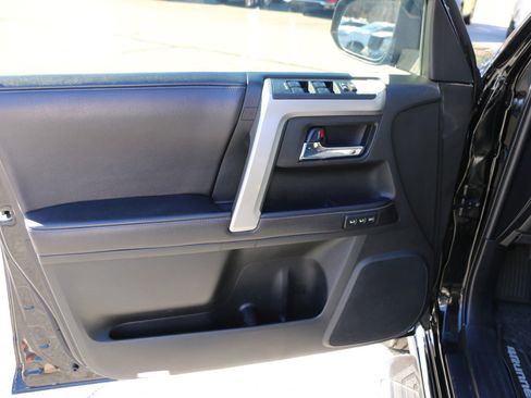 Used 2017 Toyota 4Runner Limited image 16