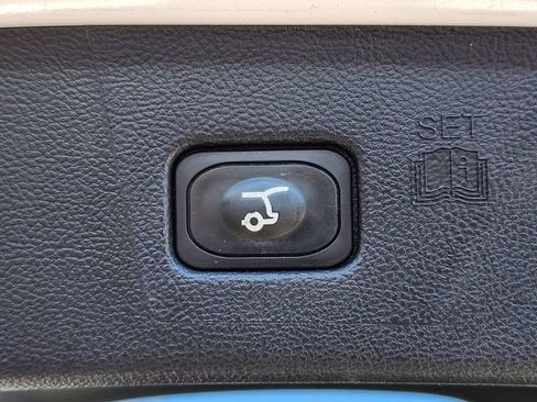 Certified 2023 Ford Edge SEL w/ Convenience Package image 33