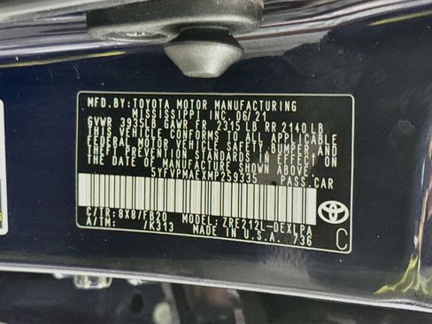 Used 2021 Toyota Corolla LE w/ LE Convenience Package FWD image 38