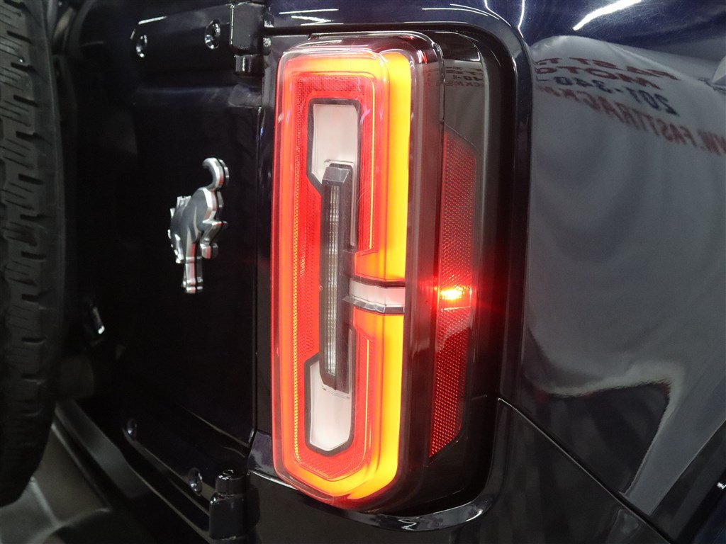 Used 2021 Ford Bronco Outer Banks AWD/4WD image 11