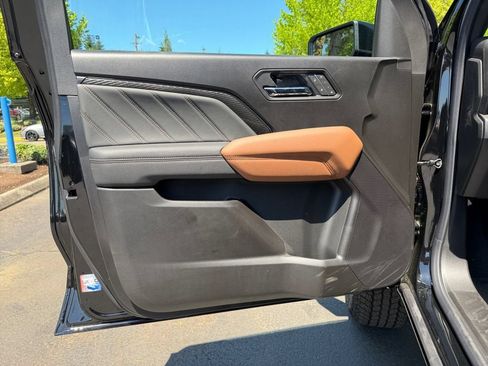 New 2026 GMC Canyon AT4 w/ Technology Plus Package AWD/4WD image 20