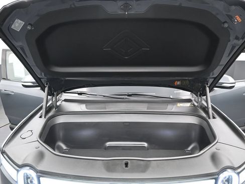 Used 2023 Rivian R1S Adventure AWD/4WD image 37