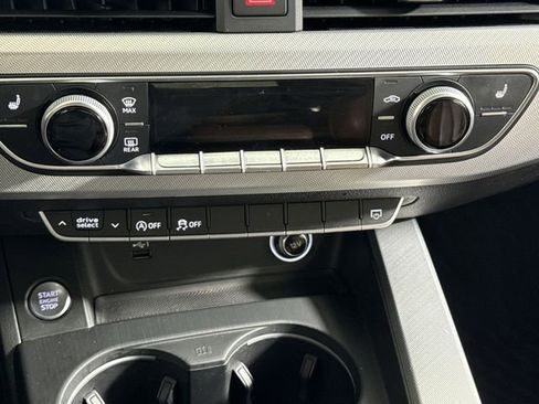 Used 2018 Audi A4 2.0T Premium w/ Convenience Package image 22