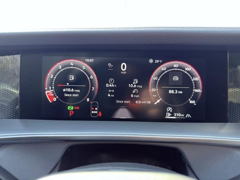 New 2026 Volkswagen Tiguan SE AWD/4WD image 11