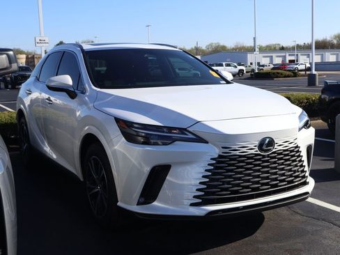 Used 2025 Lexus RX 350 Premium w/ Convenience Package image 3