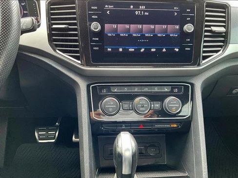 Used 2023 Volkswagen Atlas Cross Sport SEL Premium R-Line AWD/4WD image 23