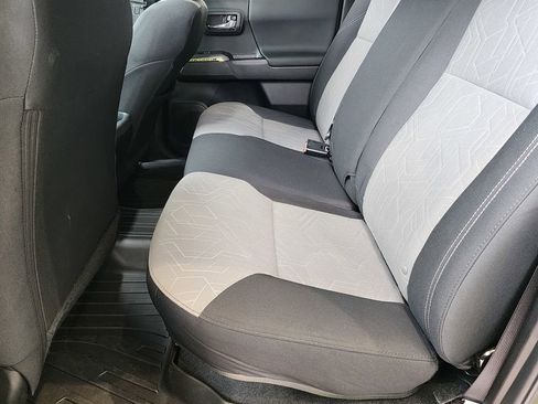 Used 2023 Toyota Tacoma TRD Off-Road image 14