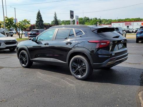 New 2026 Chevrolet Trax ACTIV w/ Driver Confidence Package FWD image 3