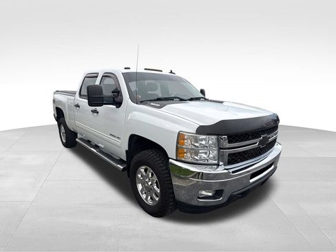 Used 2013 Chevrolet Silverado 2500 LT w/ Interior Plus Package AWD/4WD image 8