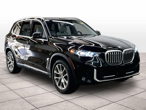 Used 2025 BMW X5 xDrive40i w/ Premium Package AWD/4WD image 2