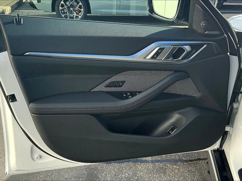 Used 2025 BMW 430i xDrive w/ M Sport Package image 24