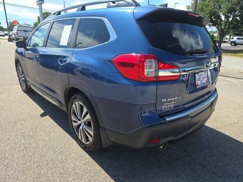 Used 2022 Subaru Ascent Limited w/ Technology Package AWD/4WD image 5