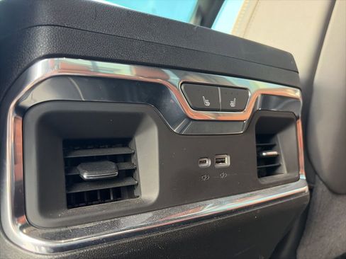 Used 2024 GMC Sierra 3500 Denali Ultimate AWD/4WD image 30