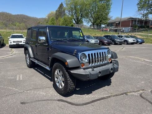Used 2013 Jeep Wrangler Unlimited Sport w/ Mopar Chrome Edition Group image 2