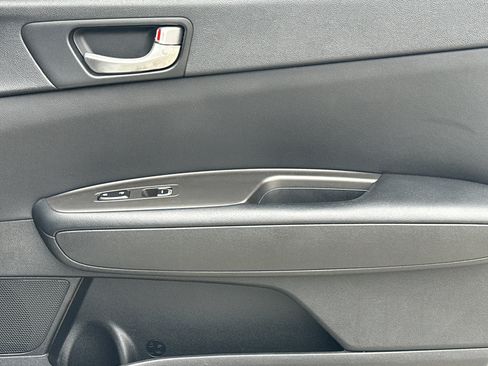 Used 2020 Kia Optima LX image 14