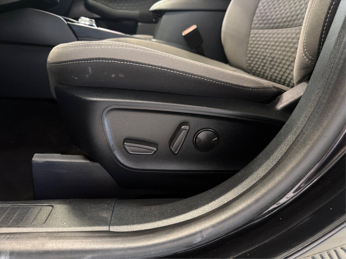 Used 2020 Ford Escape SE AWD/4WD image 22