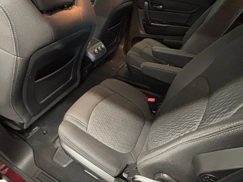 Used 2016 GMC Acadia SLE image 12