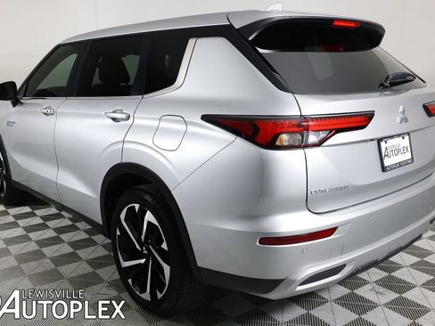 Used 2025 Mitsubishi Outlander SE AWD/4WD image 7