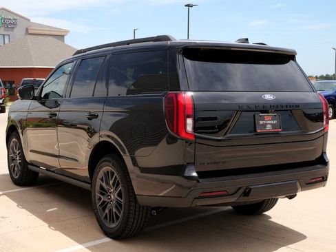 New 2027 Ford Expedition Platinum AWD/4WD image 6