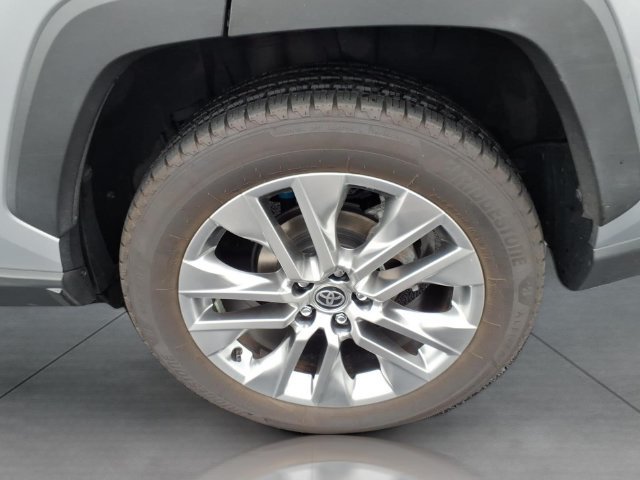 Certified 2020 Toyota RAV4 XLE Premium FWD image 26