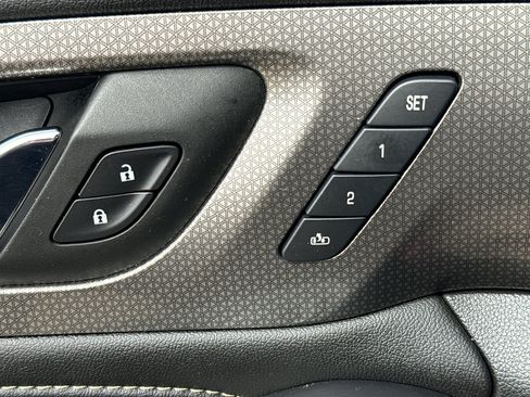 Used 2022 Chevrolet Traverse Premier w/ Redline Edition AWD/4WD image 12