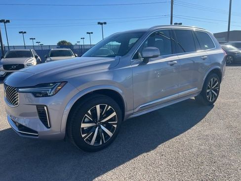 New 2026 Volvo XC90 B5 Core image 7