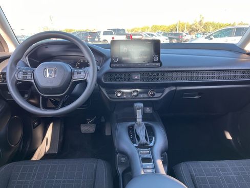 Used 2025 Honda HR-V LX image 14