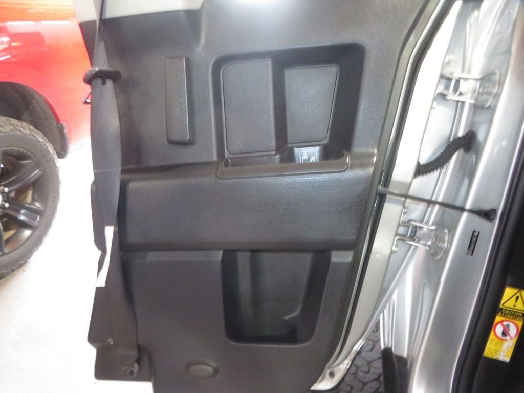 Used 2007 Toyota FJ Cruiser 4WD w/ Convenience Pkg image 23