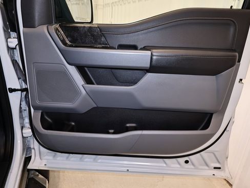 Certified 2021 Ford F150 XLT w/ Equipment Group 302A High image 19