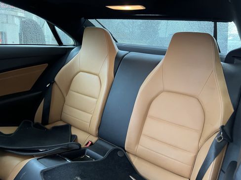 Used 2017 Mercedes-Benz E 400 4MATIC Coupe image 33