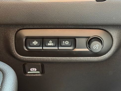 Used 2022 GMC Terrain SLT w/ Infotainment Package II AWD/4WD image 23