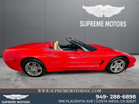 Used 1998 Chevrolet Corvette Convertible w/ Memory Pkg image 1