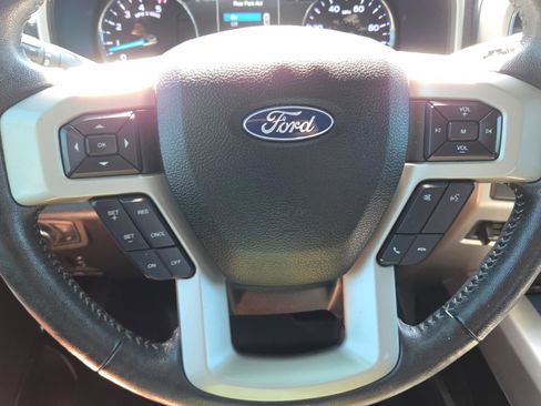 Used 2018 Ford F250 Lariat w/ Lariat Ultimate Package image 26