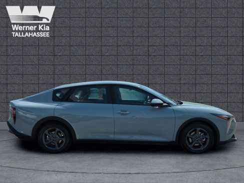 Certified 2025 Kia K4 LXS image 4