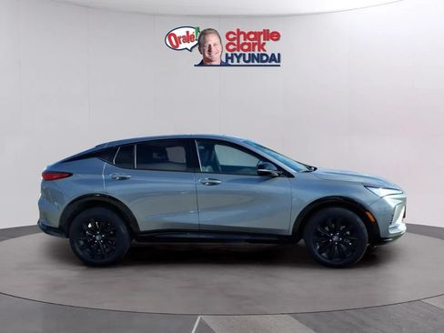 Used 2024 Buick Envista Sport Touring FWD image 6