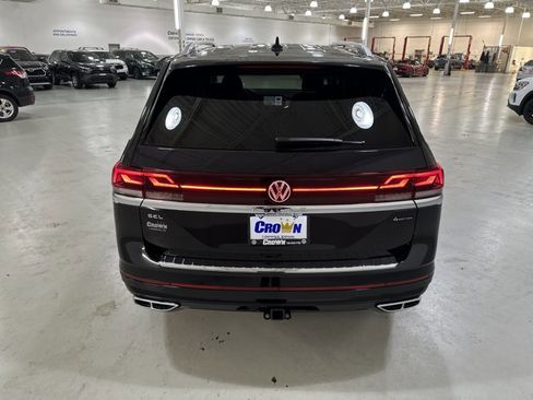 New 2026 Volkswagen Atlas SEL Premium R-Line AWD/4WD image 8