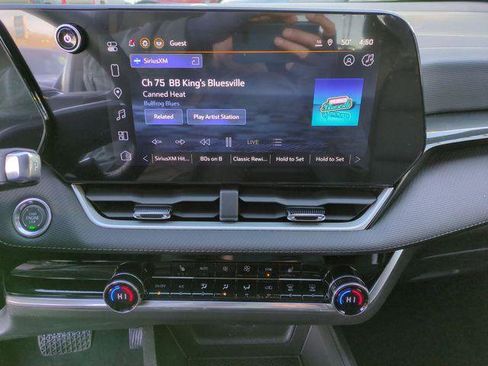 New 2026 Chevrolet Equinox LT w/ Convenience Package II image 18