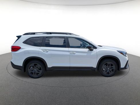 Certified 2025 Subaru Ascent Bronze Edition AWD/4WD image 8