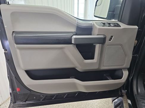 Used 2016 Ford F150 XLT w/ Equipment Group 301A Mid AWD/4WD image 10