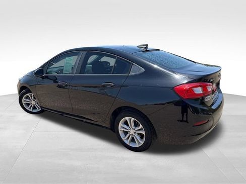 Used 2019 Chevrolet Cruze LS w/ LS Convenience Package FWD image 5
