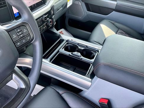 New 2025 Ford F250 XLT w/ Black Appearance Package image 7