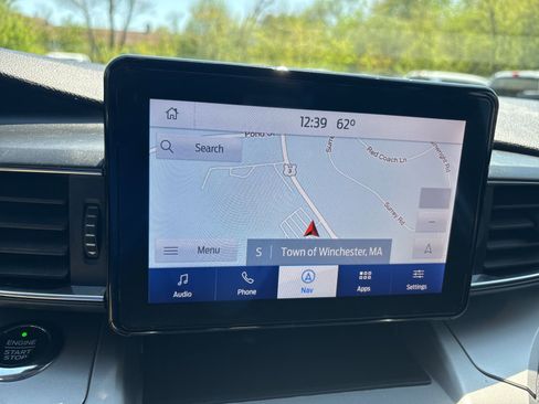 Used 2021 Ford Explorer XLT w/ Equipment Group 202A image 18