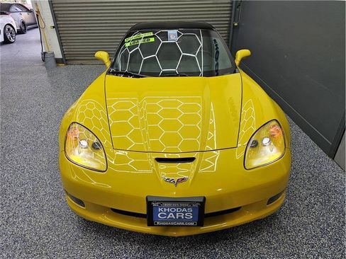 Used 2010 Chevrolet Corvette Grand Sport w/ Preferred Equipment Group RWD image 8