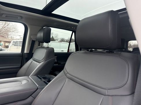 Used 2025 Ford Expedition Max Active image 33